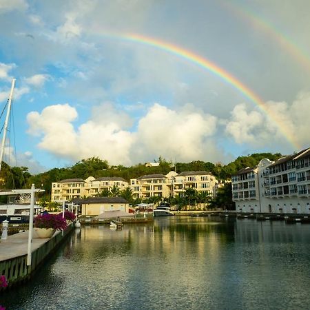 Port Ferdinand Marina & Luxury Residences เซนต์ปีเตอร์ ภายนอก รูปภาพ
